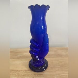 Vintage Cobalt Blue Art Glass Hand Holding Liberty Torch Vase 9” H Ruffled Top
